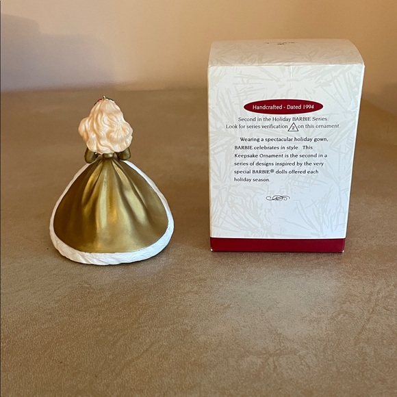 1994 Collector’s Series Holiday Barbie Hallmark Keepsake Ornament - Picture 2 of 6